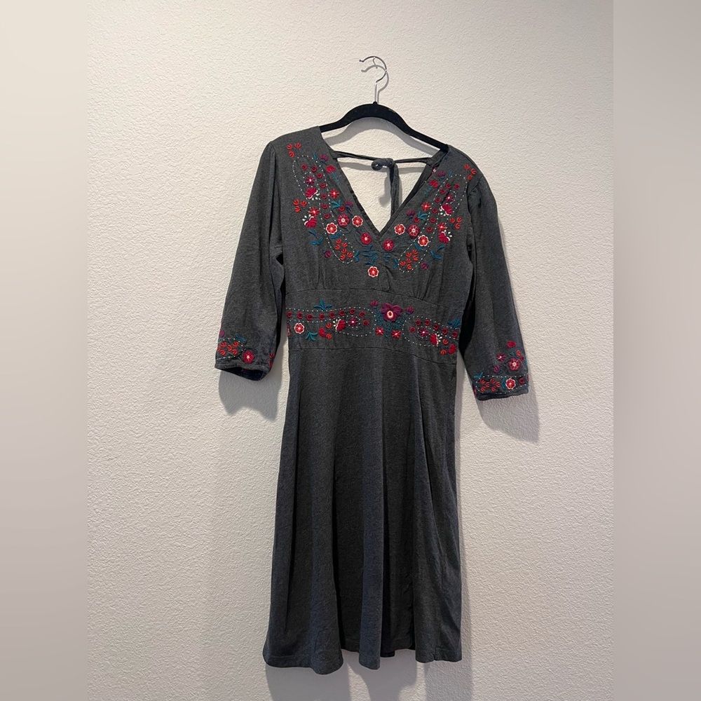 Johnny Was Gray V-Neck Dress with Red Embroidery and 3/4 Sleeves
